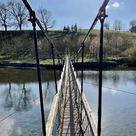 롯지 Apple Tree Hut, In A Private Garden 스킵턴